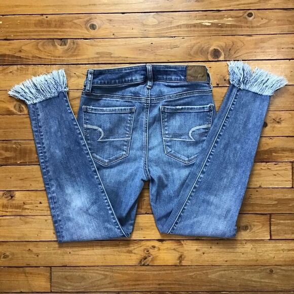 Aeo jeans high rise jegging ripped bottom ankle distressed jeans size 2 cropped - Picture 3 of 13